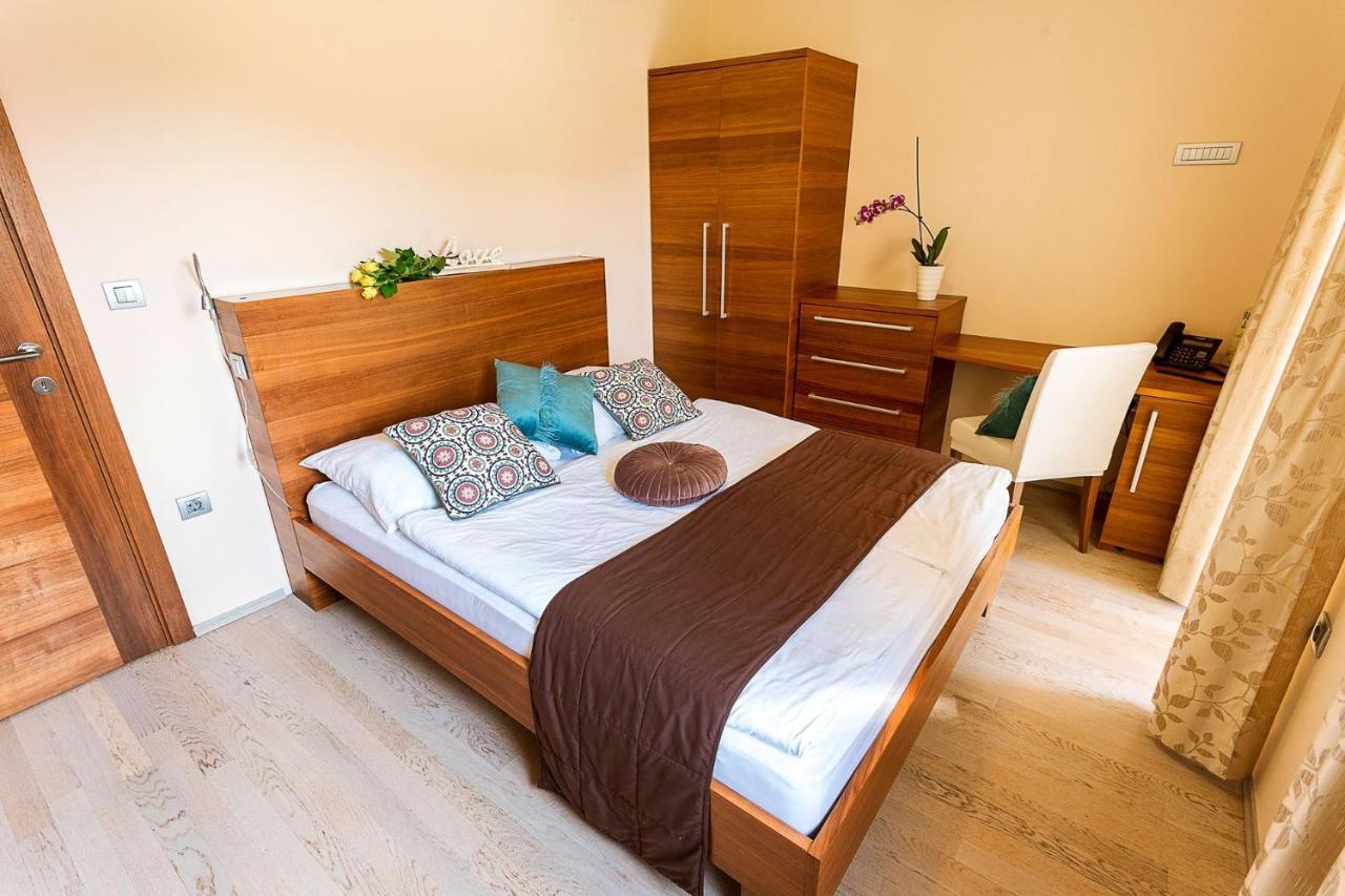 Villa Aina Boutique Hotel Laško Extérieur photo
